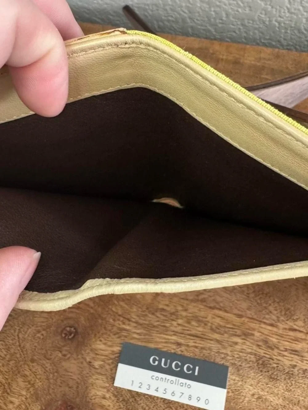 Gucci Neon Yellow GG Canvas Wallet - Picture 6 of 8